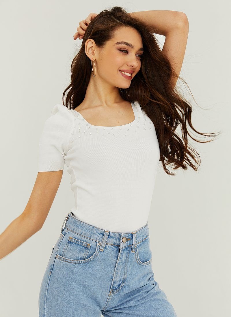White top with beads