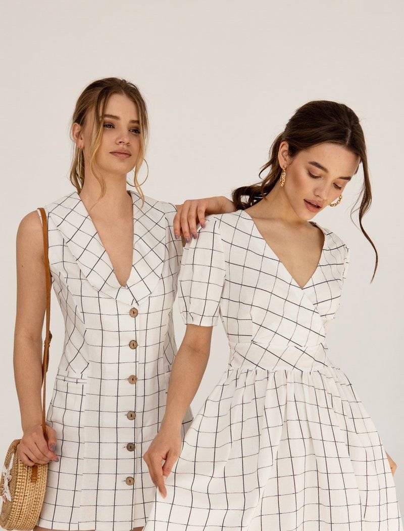 Minimalistic plaid dress