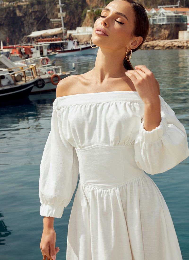 Mini dress with accent belt