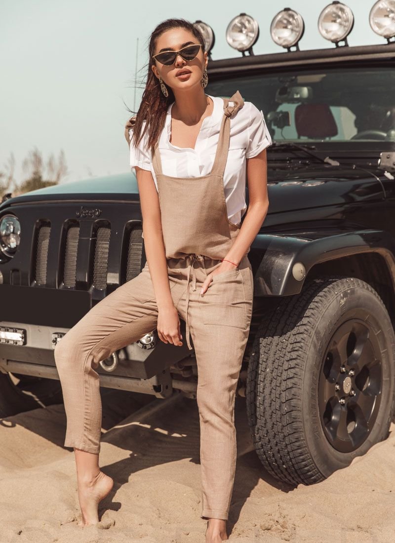 Loose-fitting jumpsuit