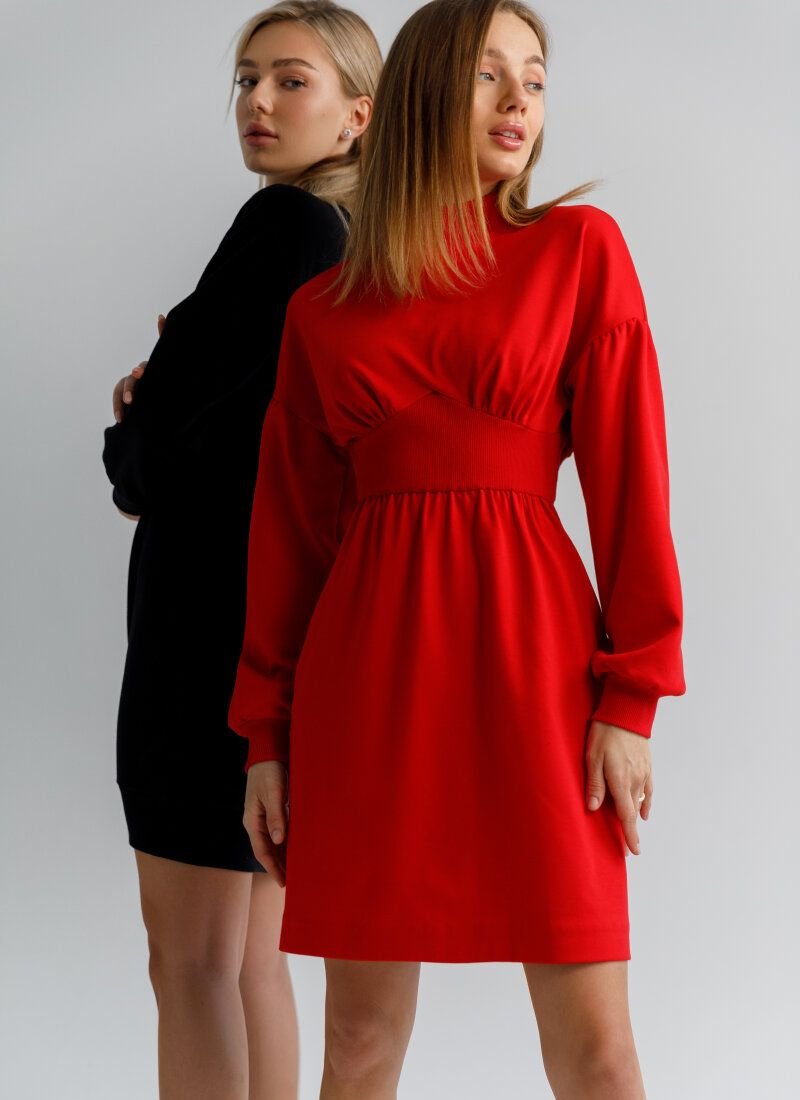 Scarlet mini dress made of knitwear