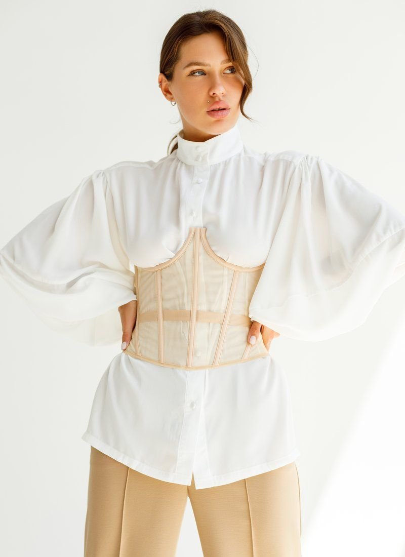 Trendy corset with underwire