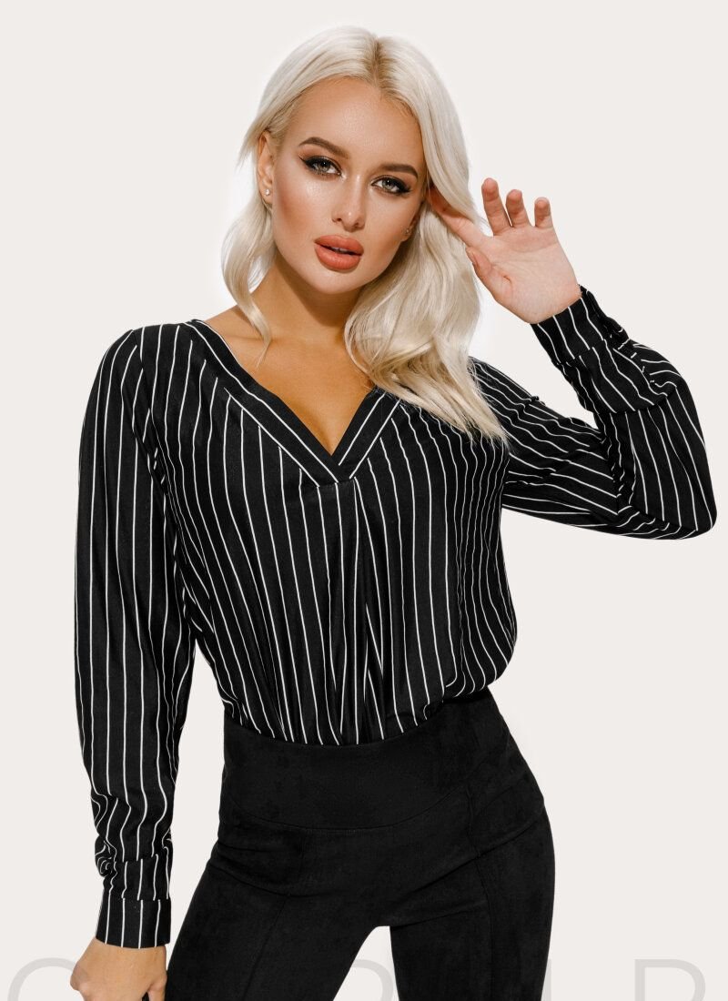 Blouse with classic stripes