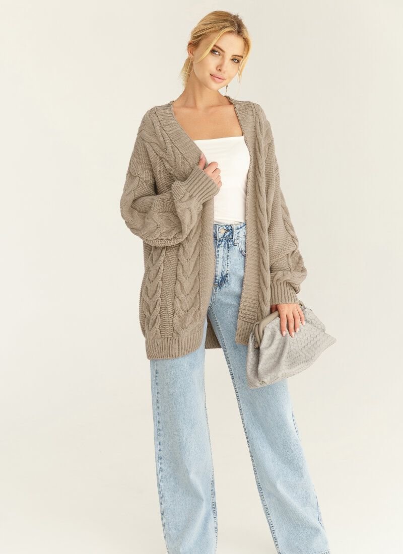 Textured cardigan with a large knit