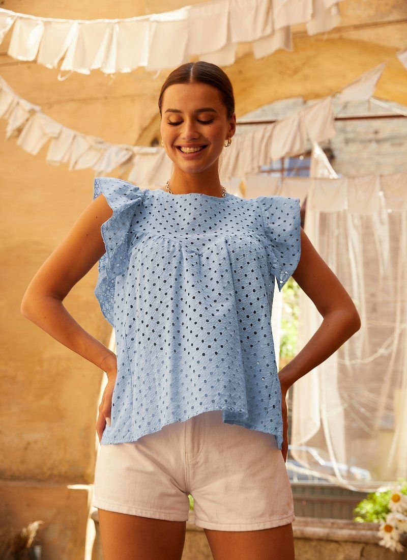 Summer blouse in blue