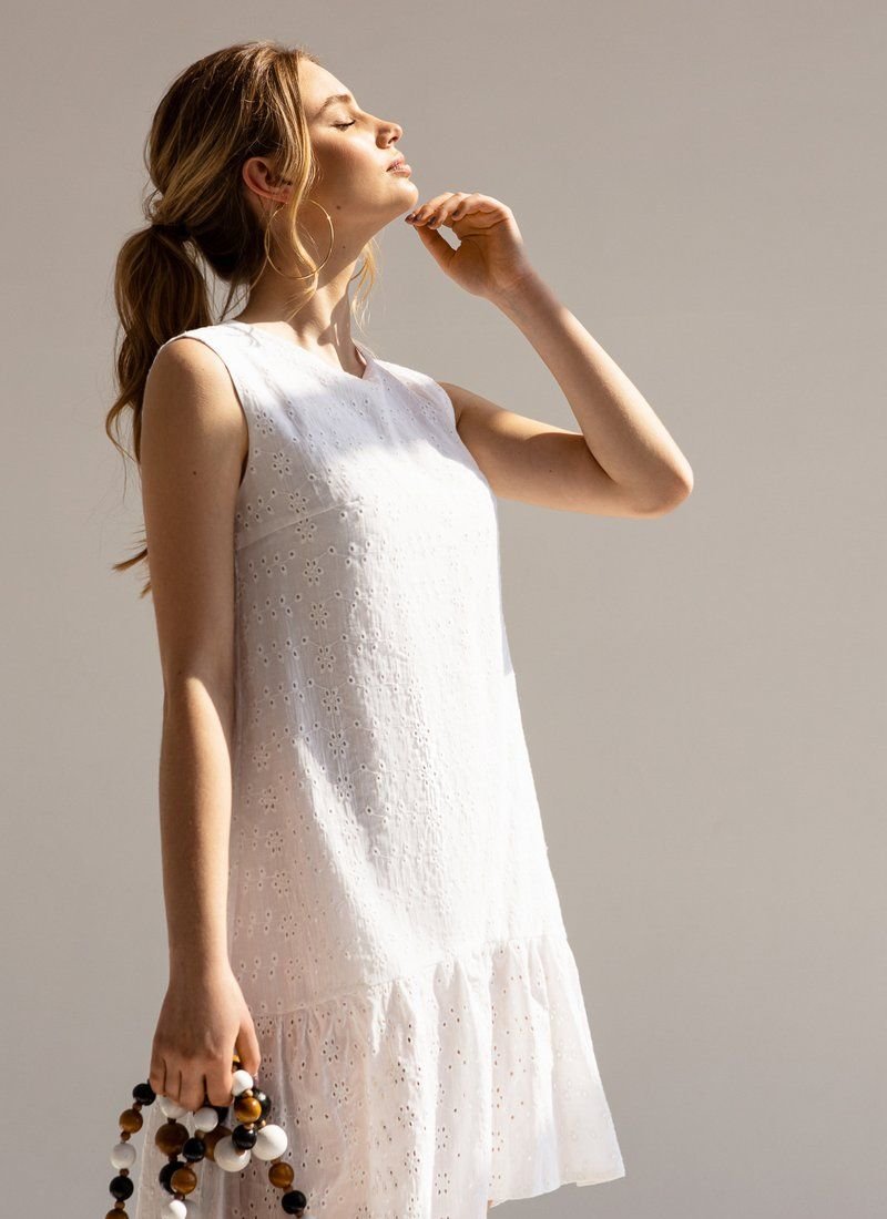 Laconic dress with embroidery