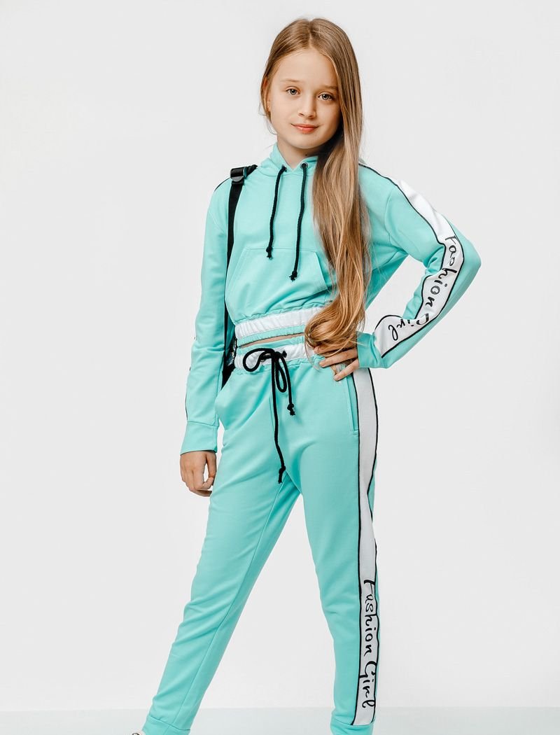 A suit of a soft menthol shade