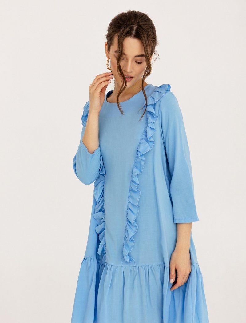 Blue dress with ruffles