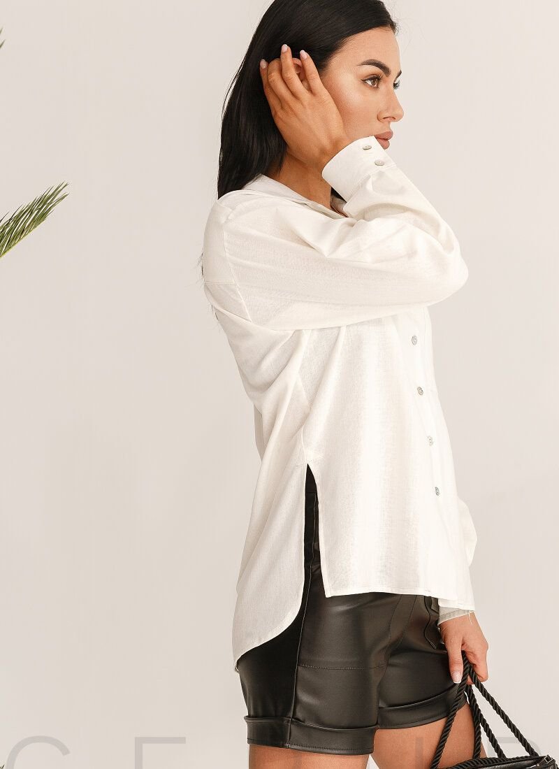 Loose linen shirt