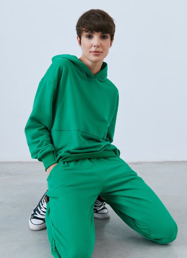 Casual suit of trendy green color