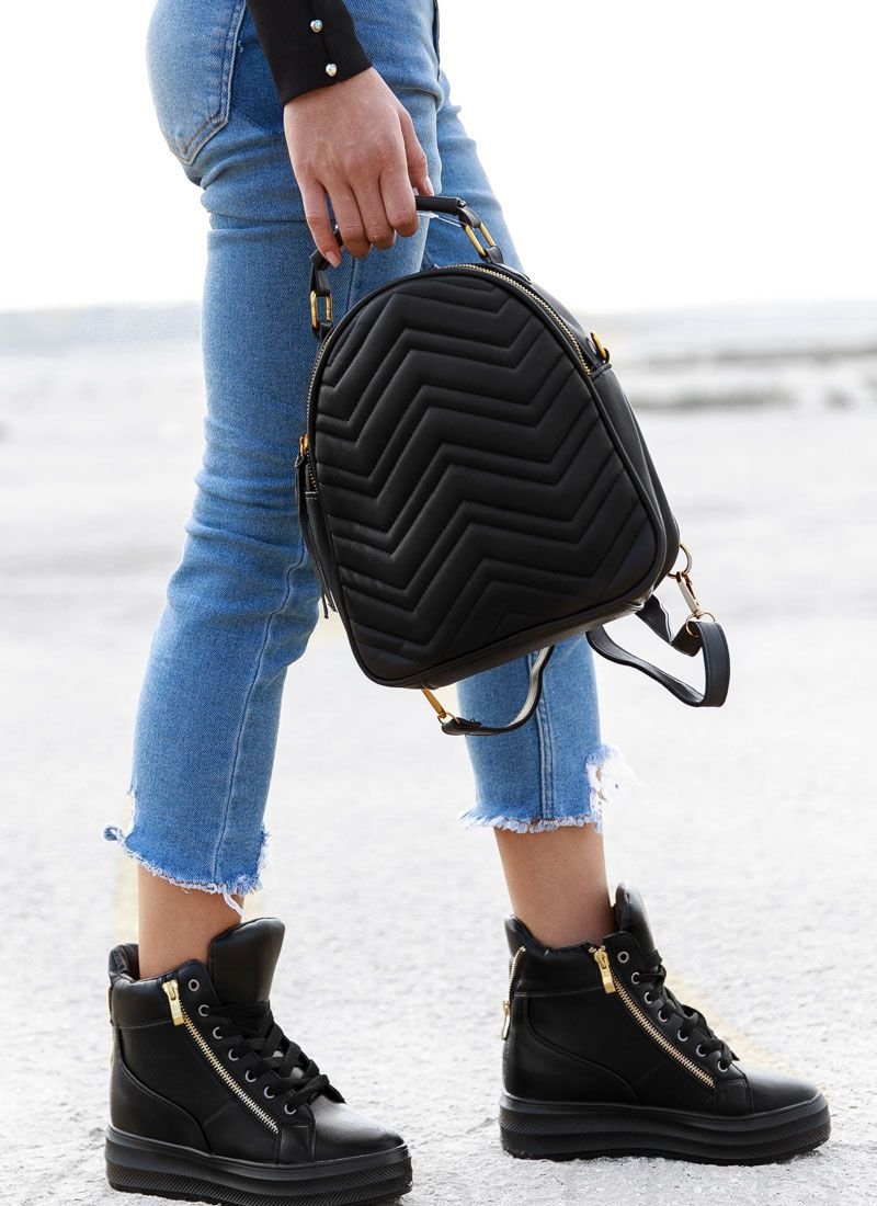 Demi-season leather sneakers