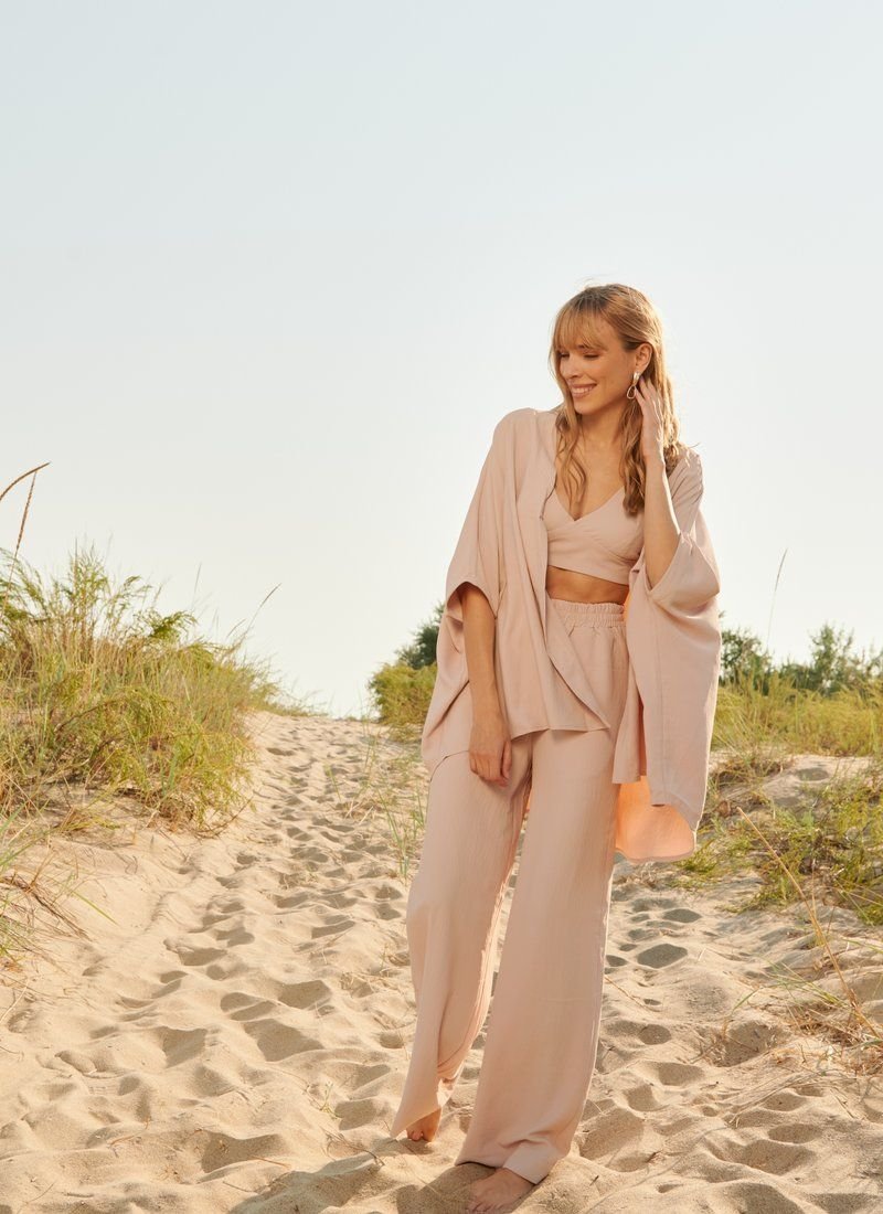 Beige set with a top