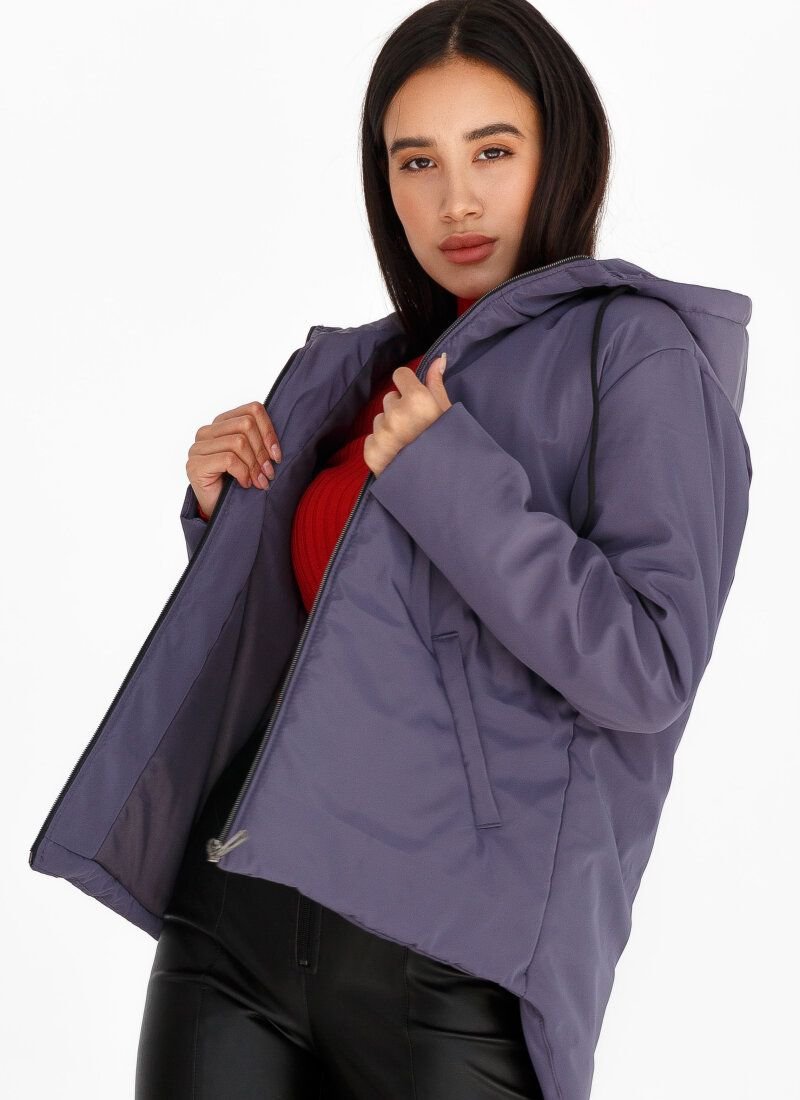 Jacket with an elongated back