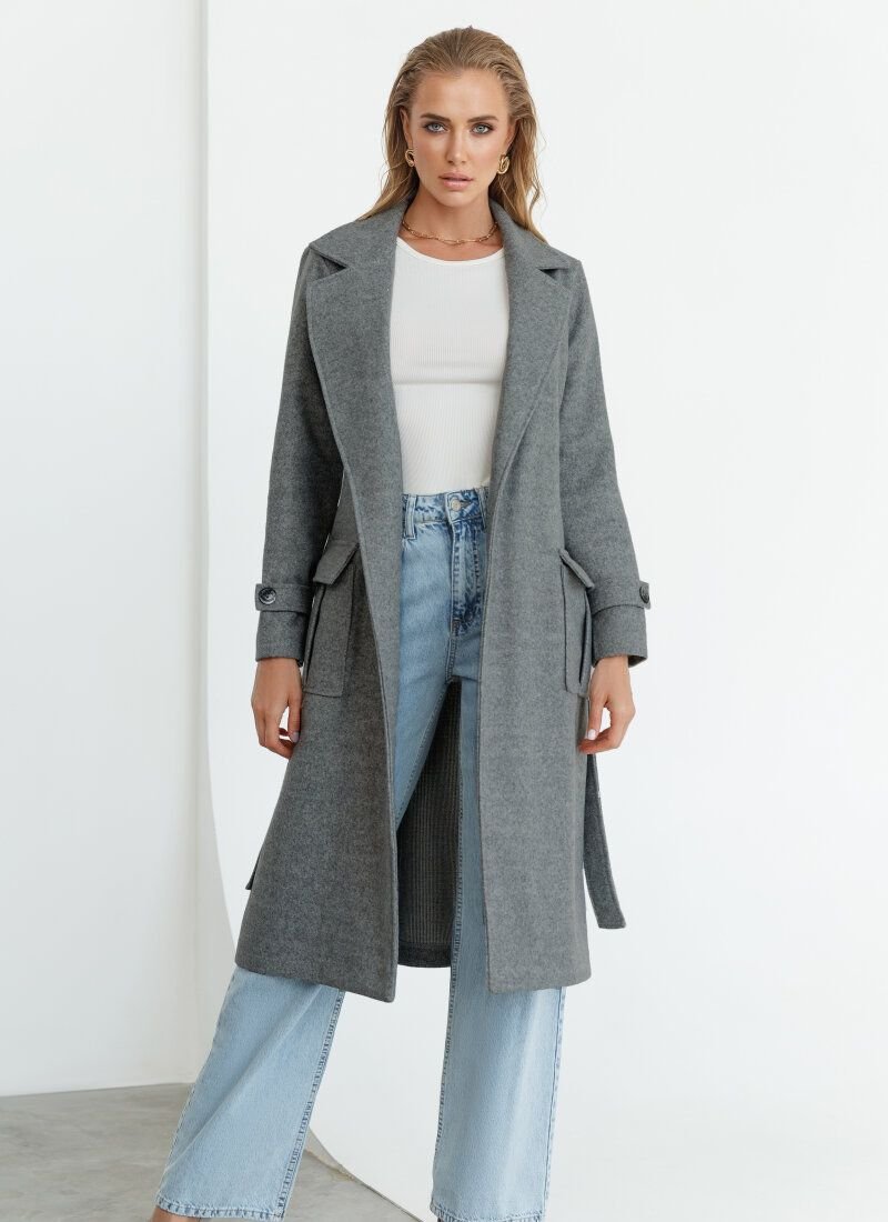 Coat-jacket of classic style