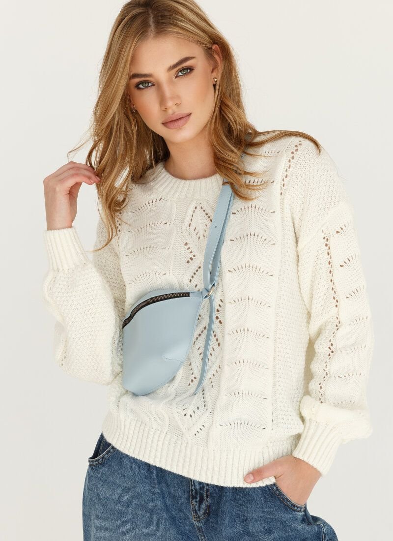 Light jumper made of cotton yarn