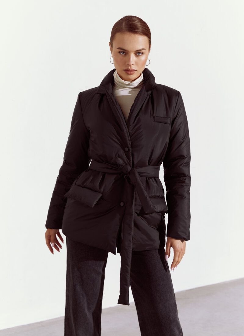Jacket with turn-down collar