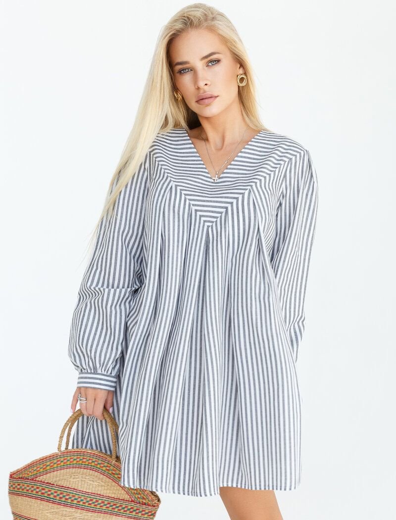 Loose oversized striped dress