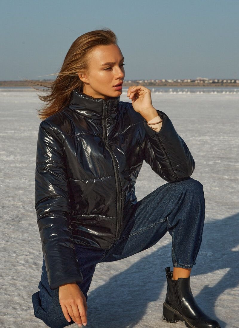 Universal quilted jacket in black