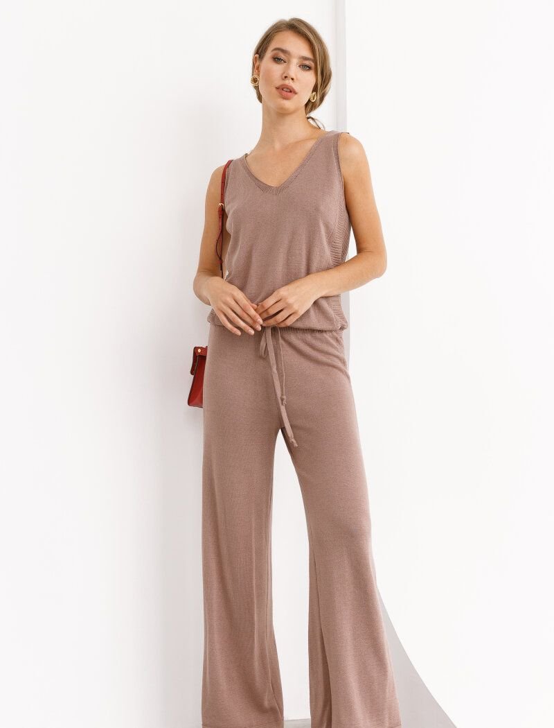 Straight-cut knitted trousers