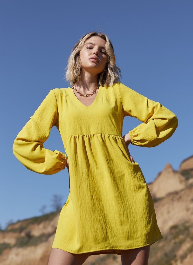 Mustard dress with V-neck