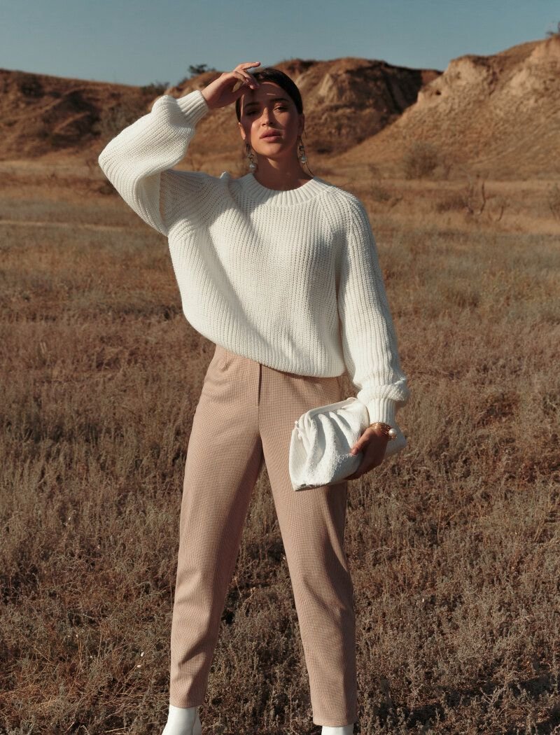 Loose trousers with a print