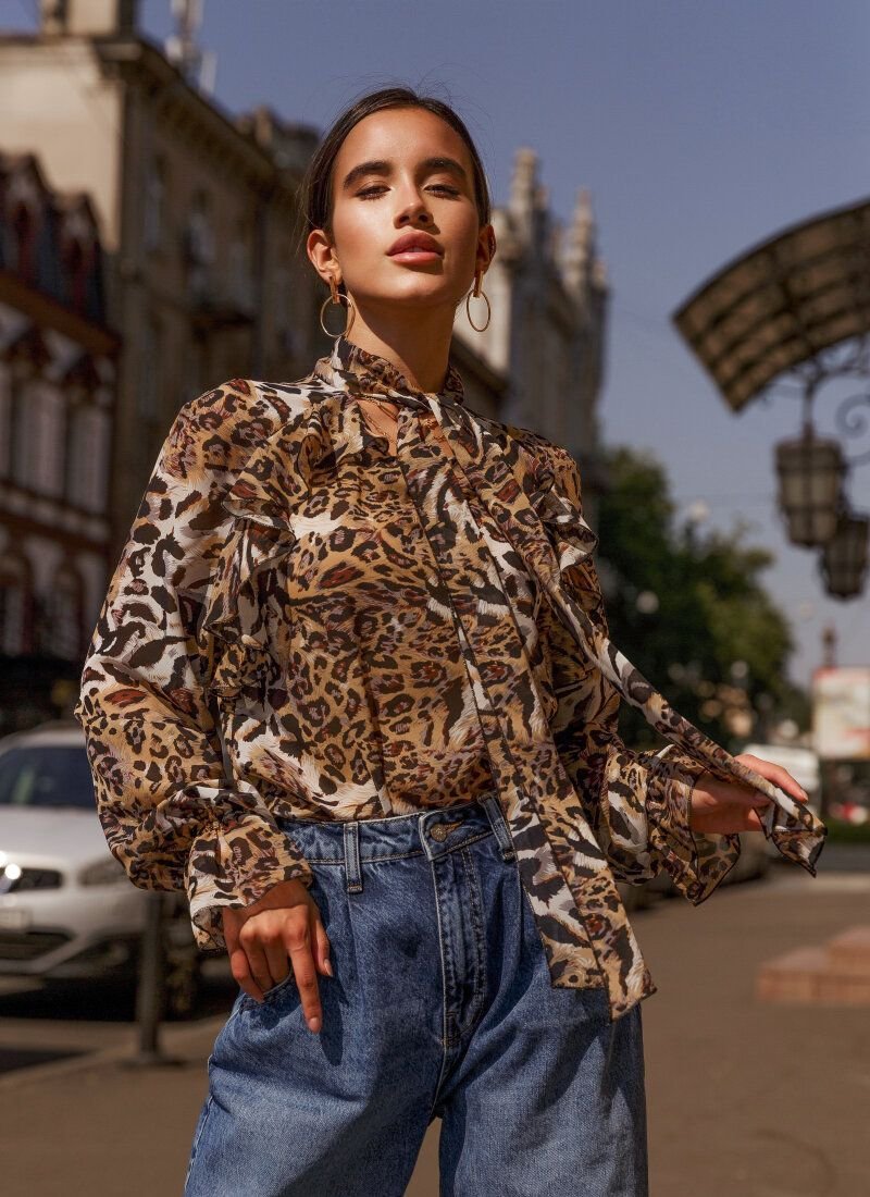 Chiffon blouse in an animalistic print