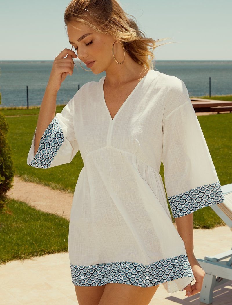 Linen tunic with decor