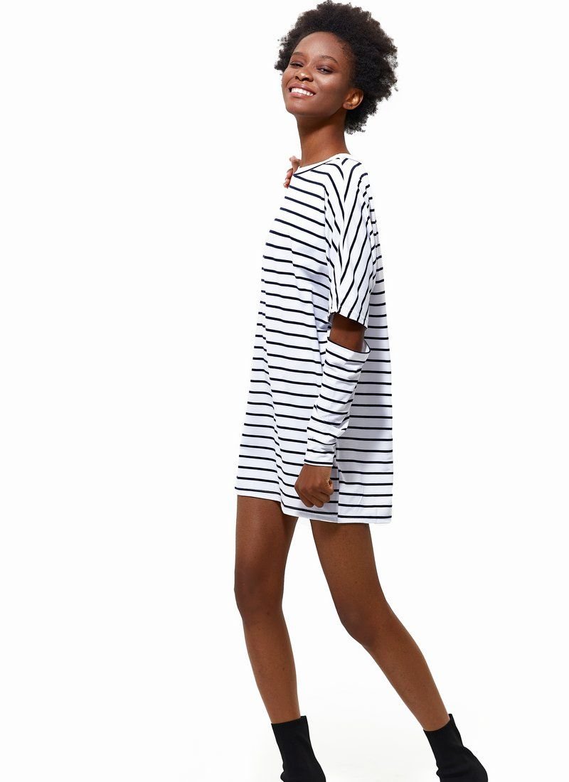 Trendy tunic with slits