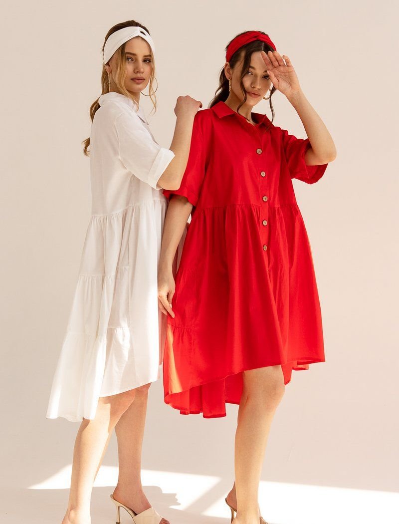 Cotton shirt dress in red color