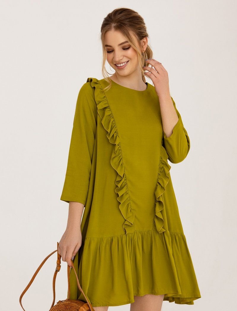 Olive dress with a loose fit
