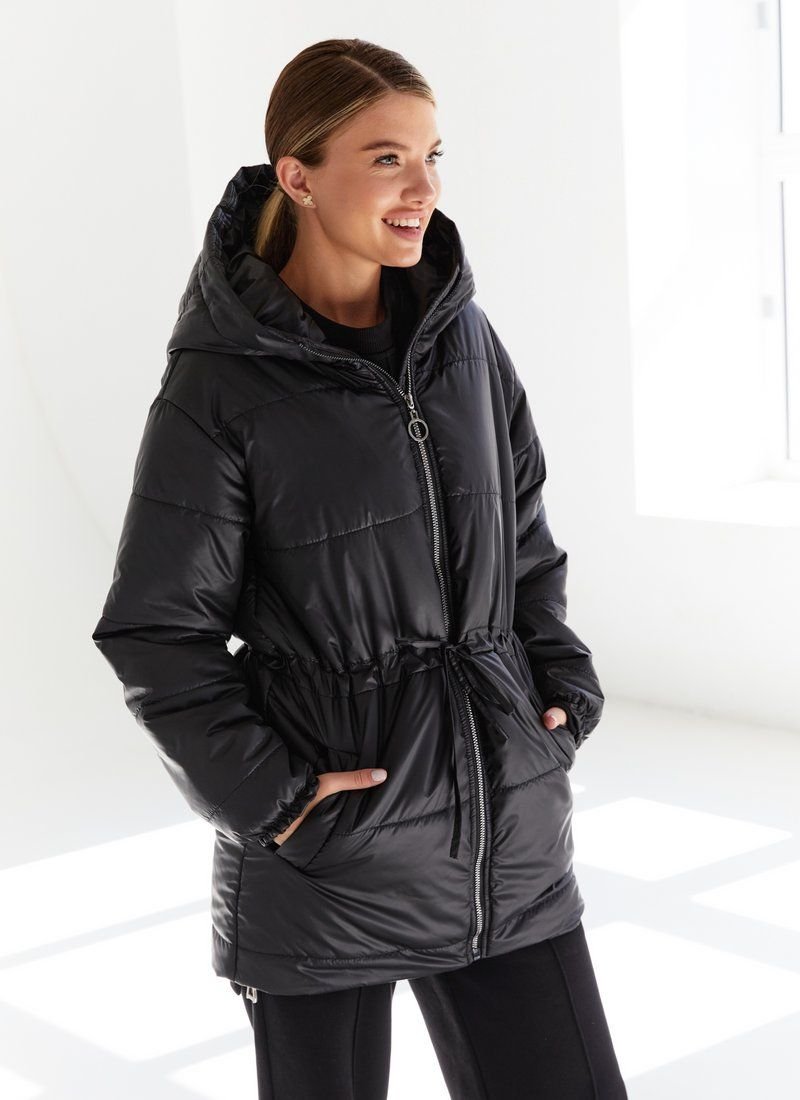 Jacket with a puff in the belt in black