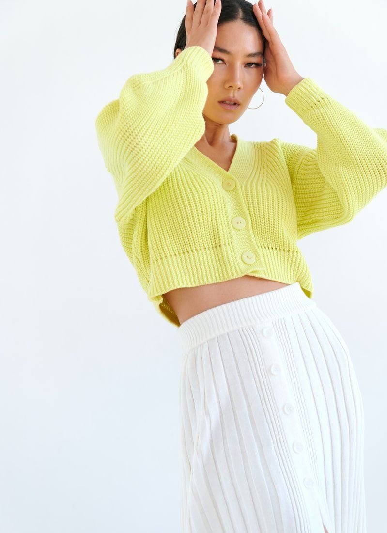 Cropped yellow jumper