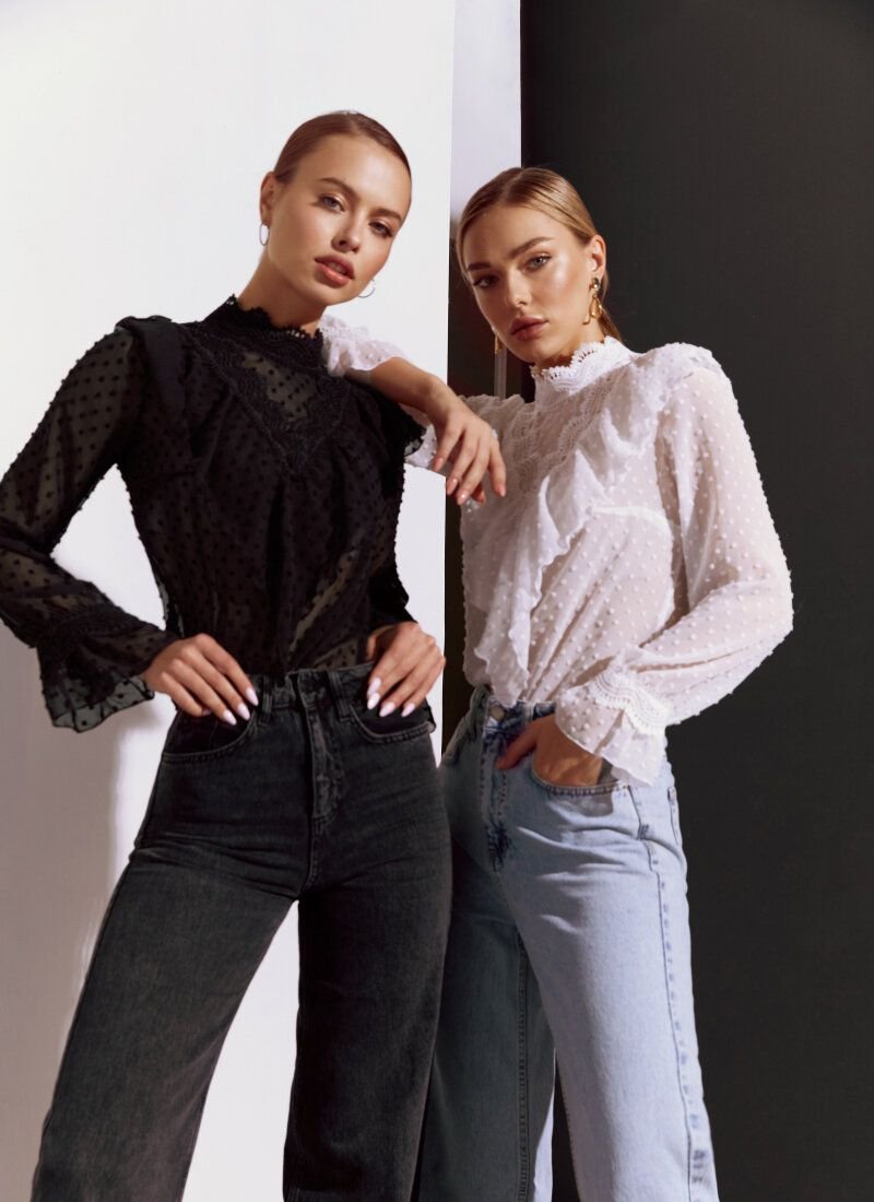 Romantic blouse with a flounce