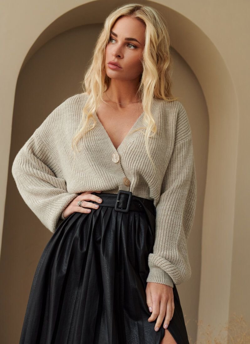 Loose beige cardigan