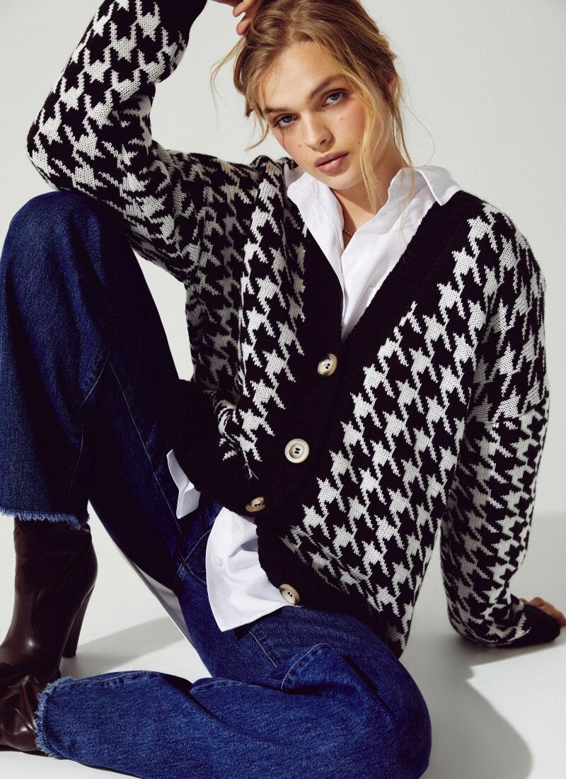 Cardigan with accent Print