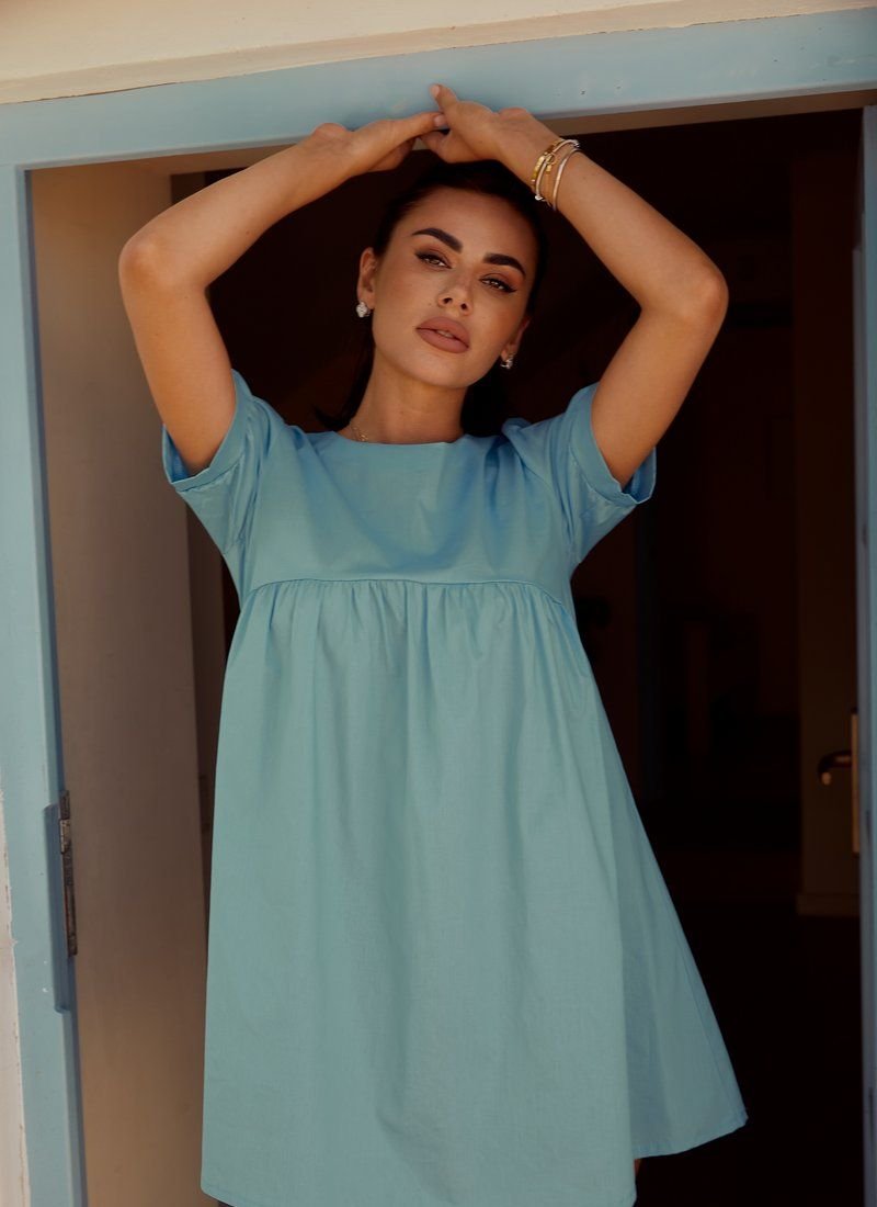 Summer dress with a loose fit