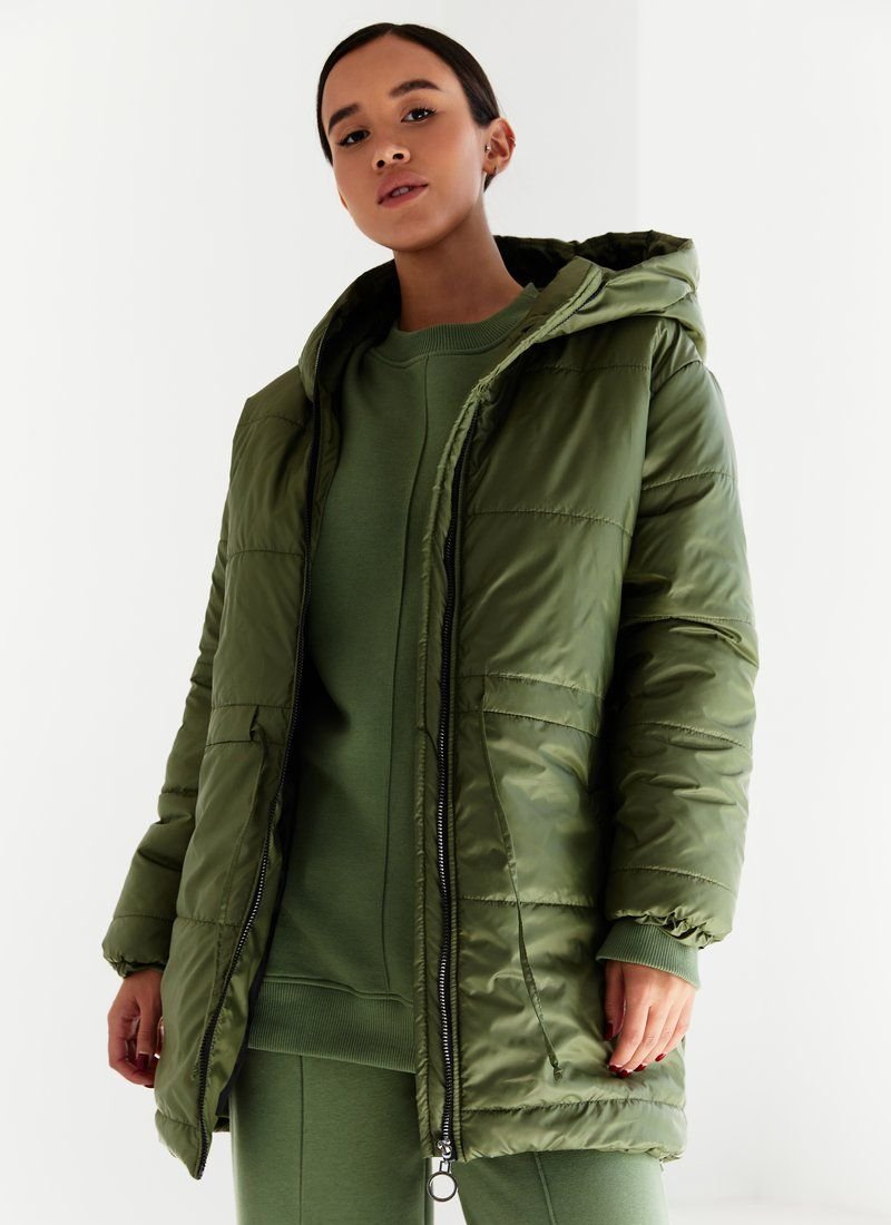 Jacket with a puff in the olive belt