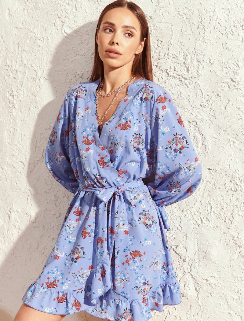 Blue dress on the back? x