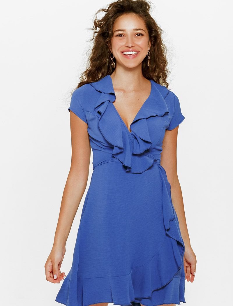 Airy dress with a flounce