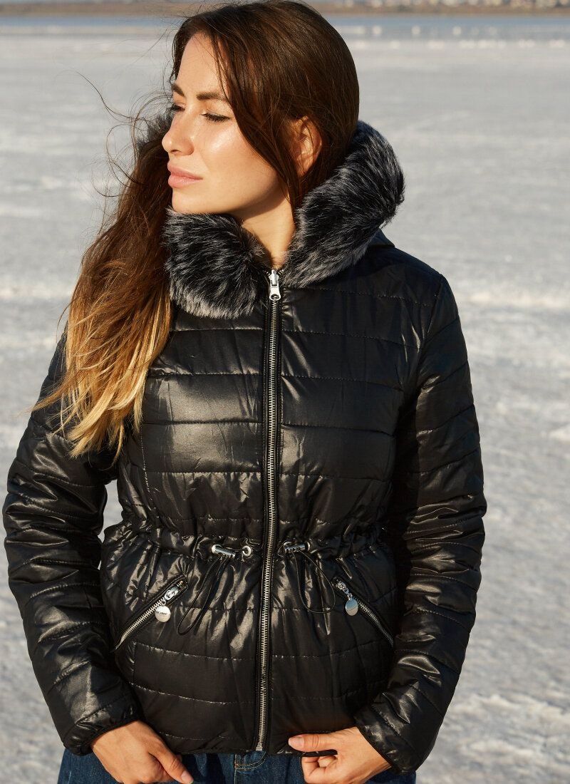 Double-sided jacket with black fur