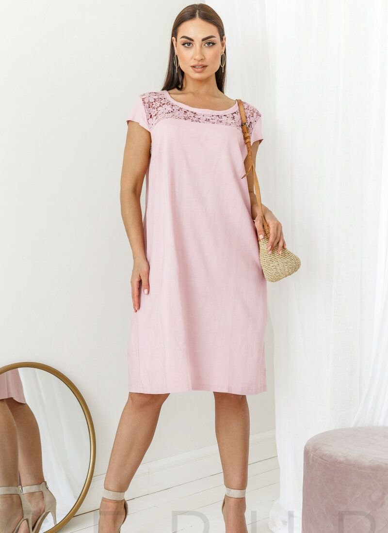 Loose-cut powder dress