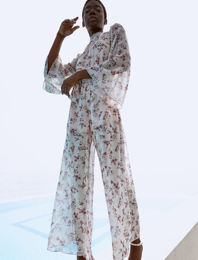 Jumpsuit made of airy chiffon