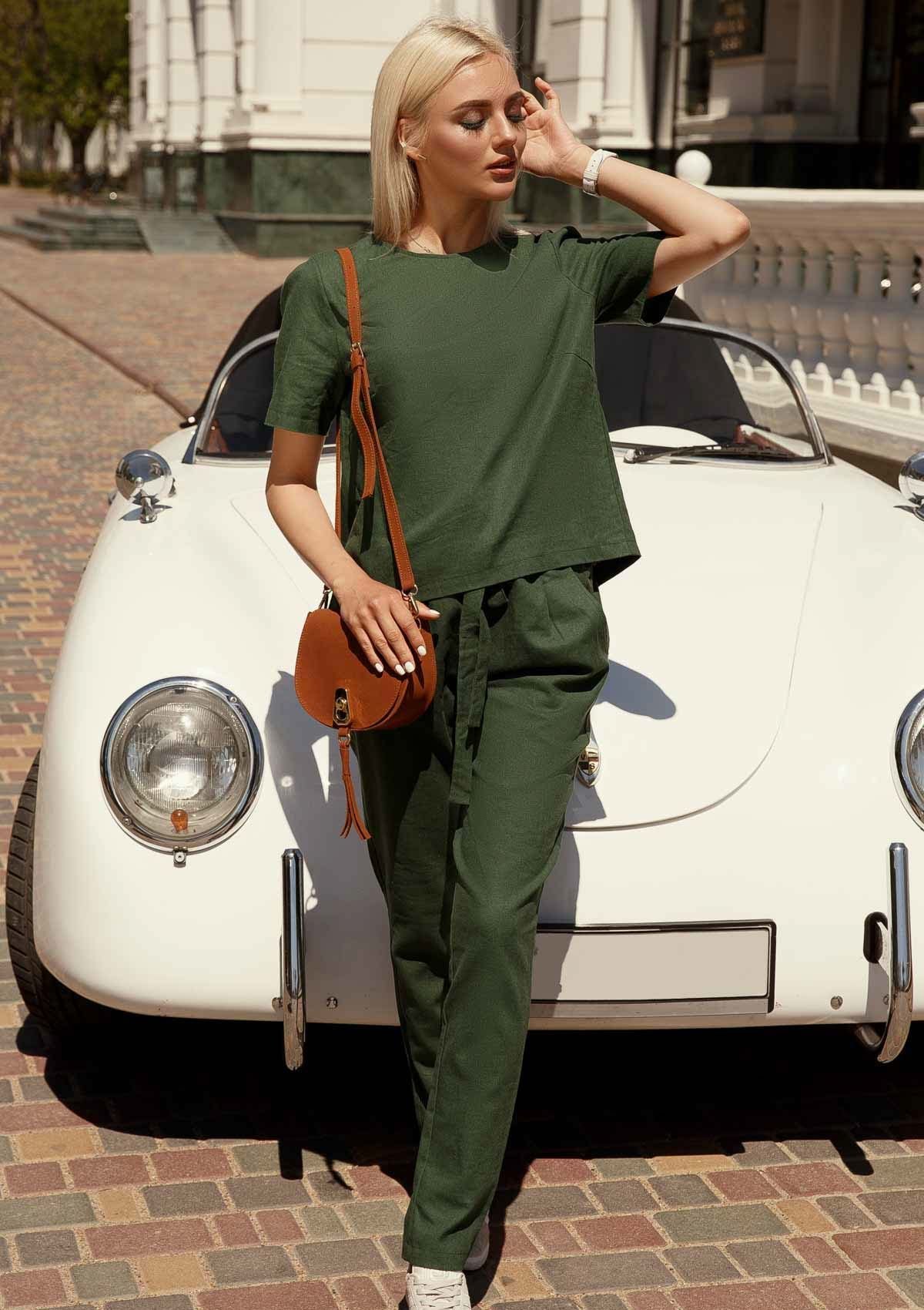 Linen suit with trousers