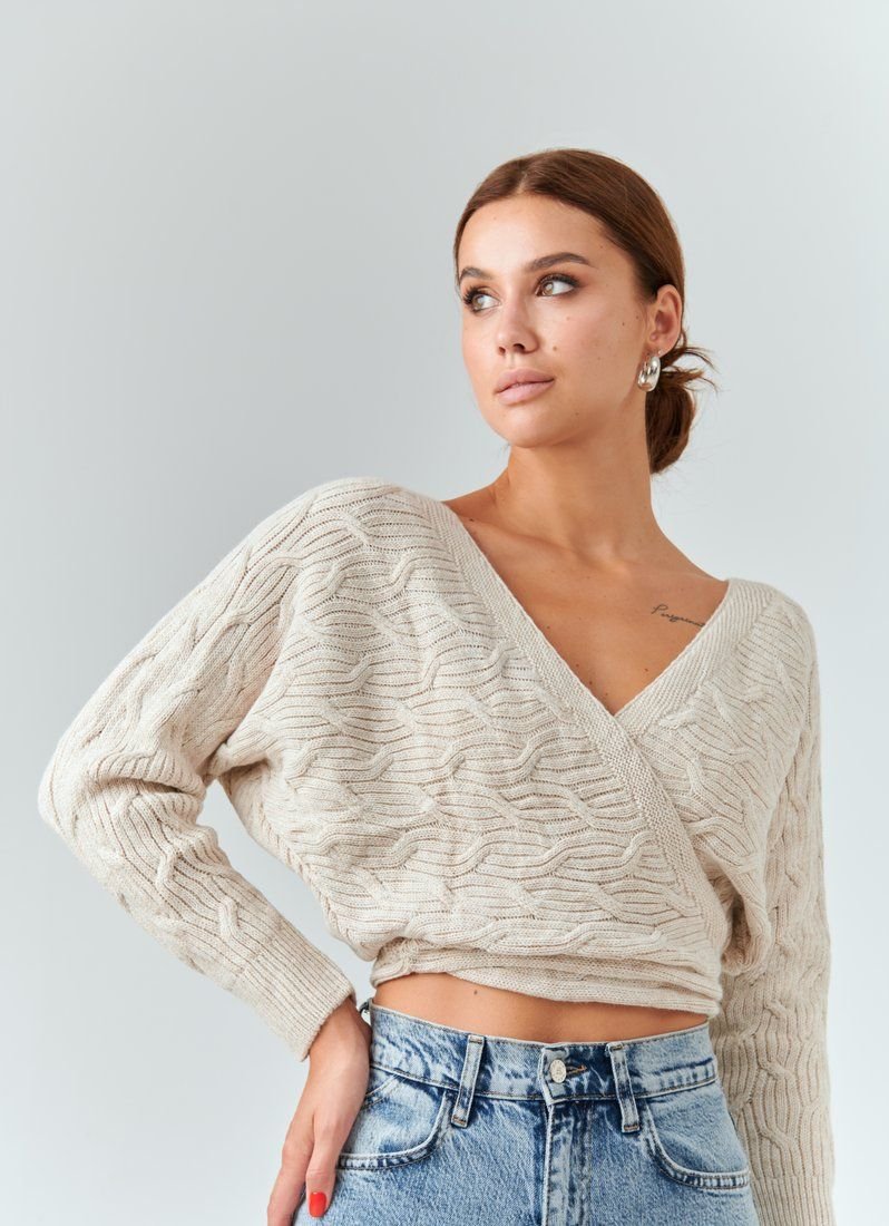 Knitted sweater for the smell