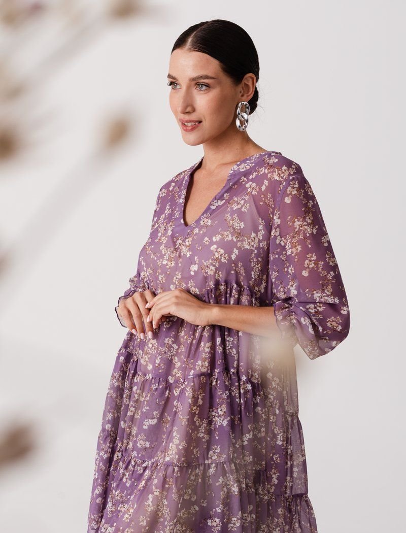 Loose dress made of chiffon